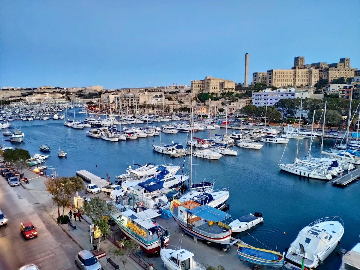 2 Bedroom, Central And Spacious Apartment With Sea View - 2 Msida Extérieur photo