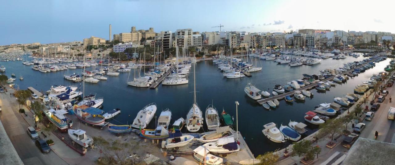 2 Bedroom, Central And Spacious Apartment With Sea View - 2 Msida Extérieur photo